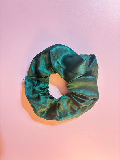 2 Scrunchies