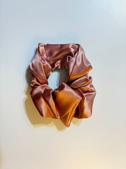 2 Scrunchies