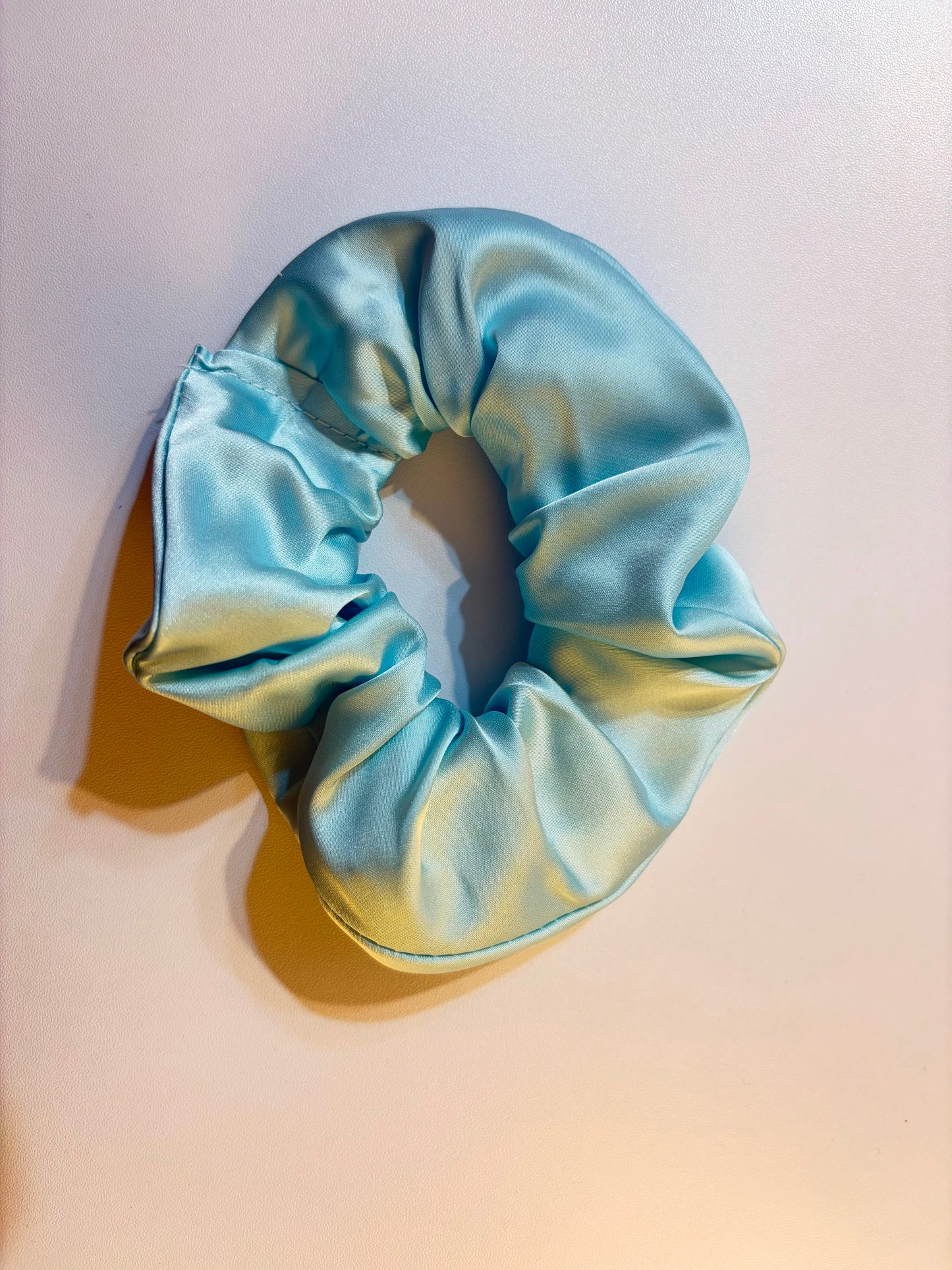 2 Scrunchies
